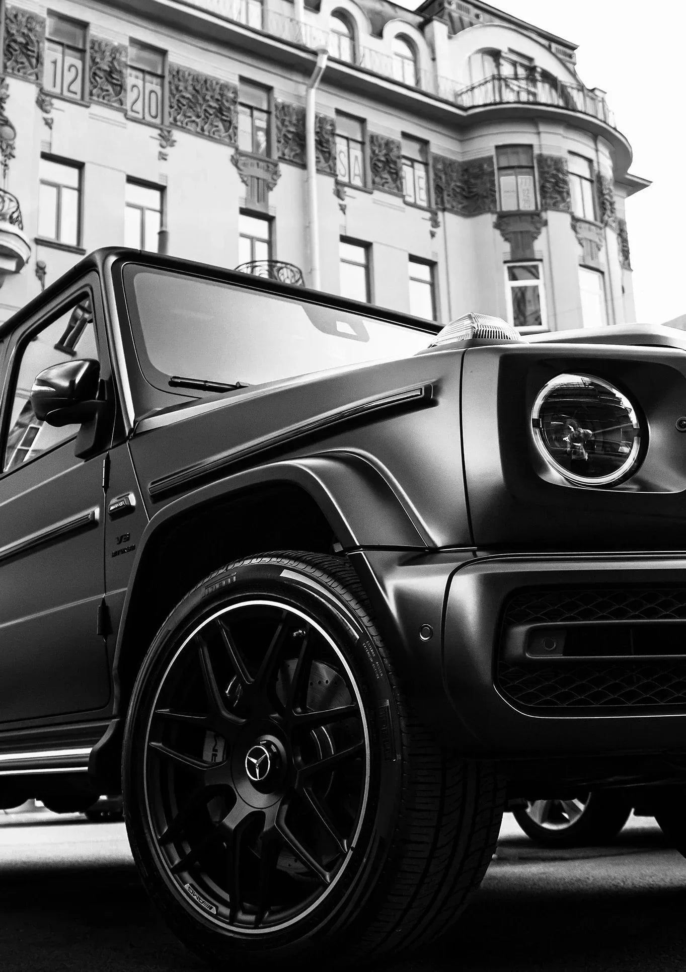 Modern Fashion Wall Art Simple Black and White Luxury Car HD Canvas Poster Prints Home Bedroom Living Room Decoration Mural
