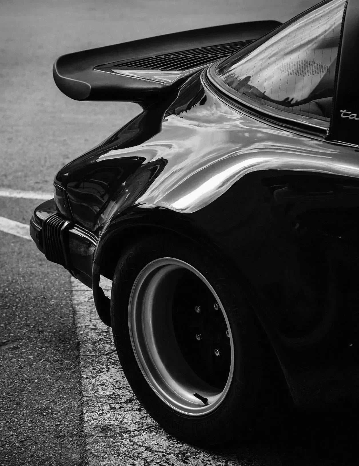 Sports Car Posters And Prints Canvas Painting Portrait Of Middle Ages Black And White Wall Art Pictures Home Bar Room Decoration